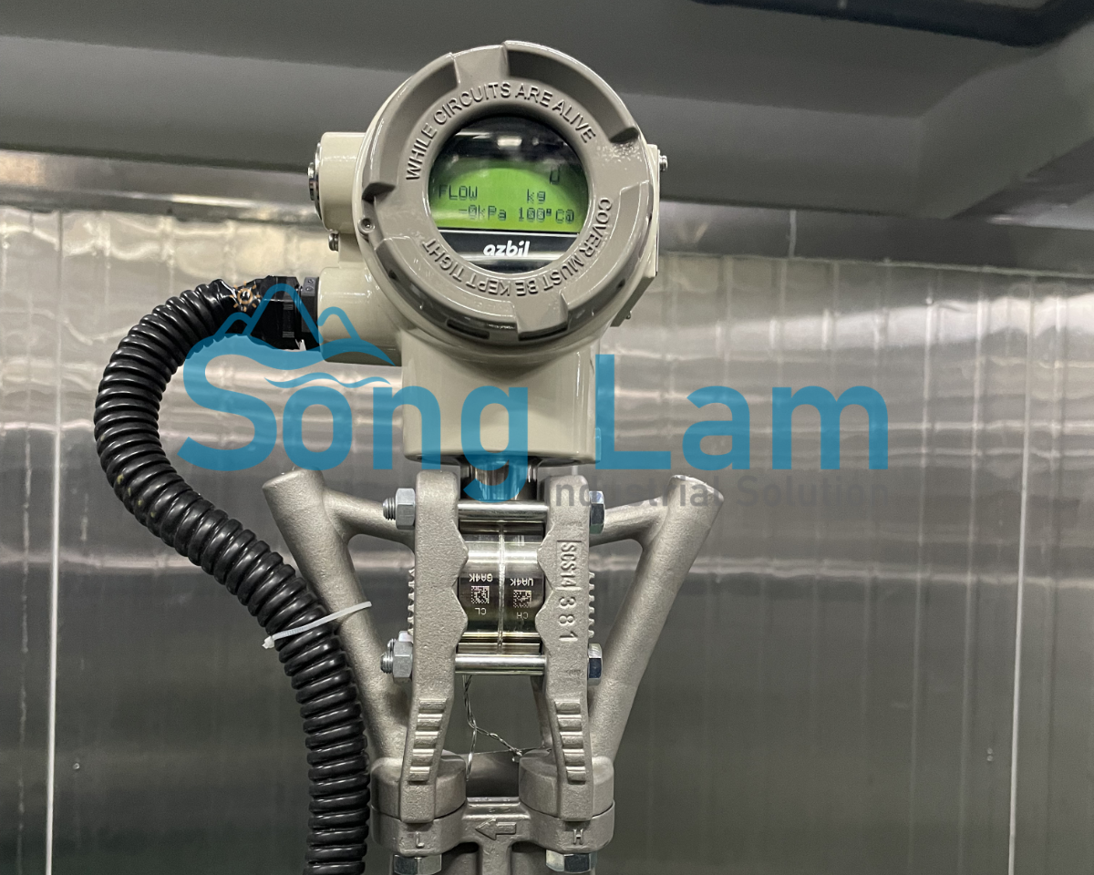 Hoàn thiện lắp đặt hệ thống thiết bị trao đổi nhiệt tại nhà máy.