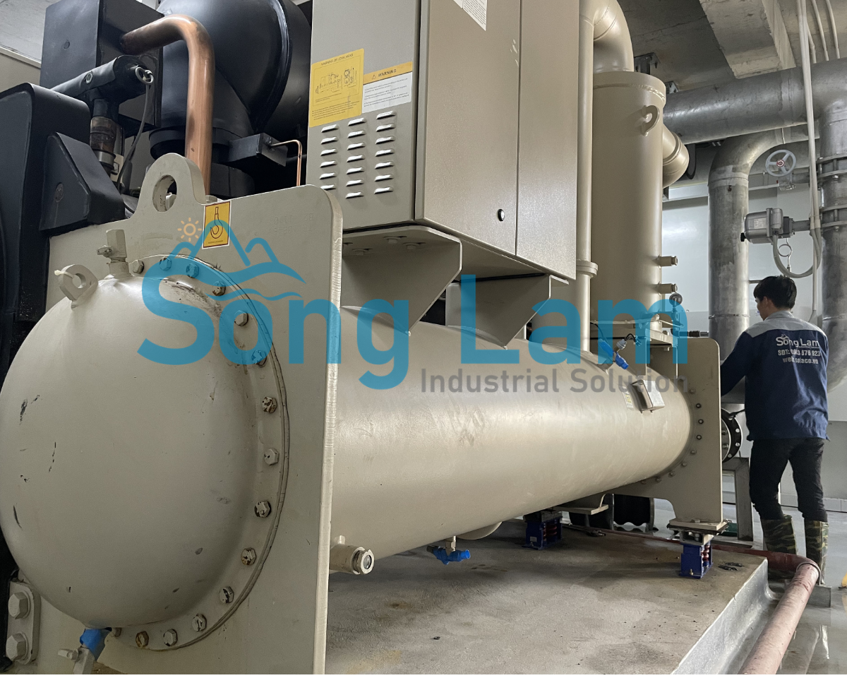 hệ thống chiller công nghiệp trong nhà máy