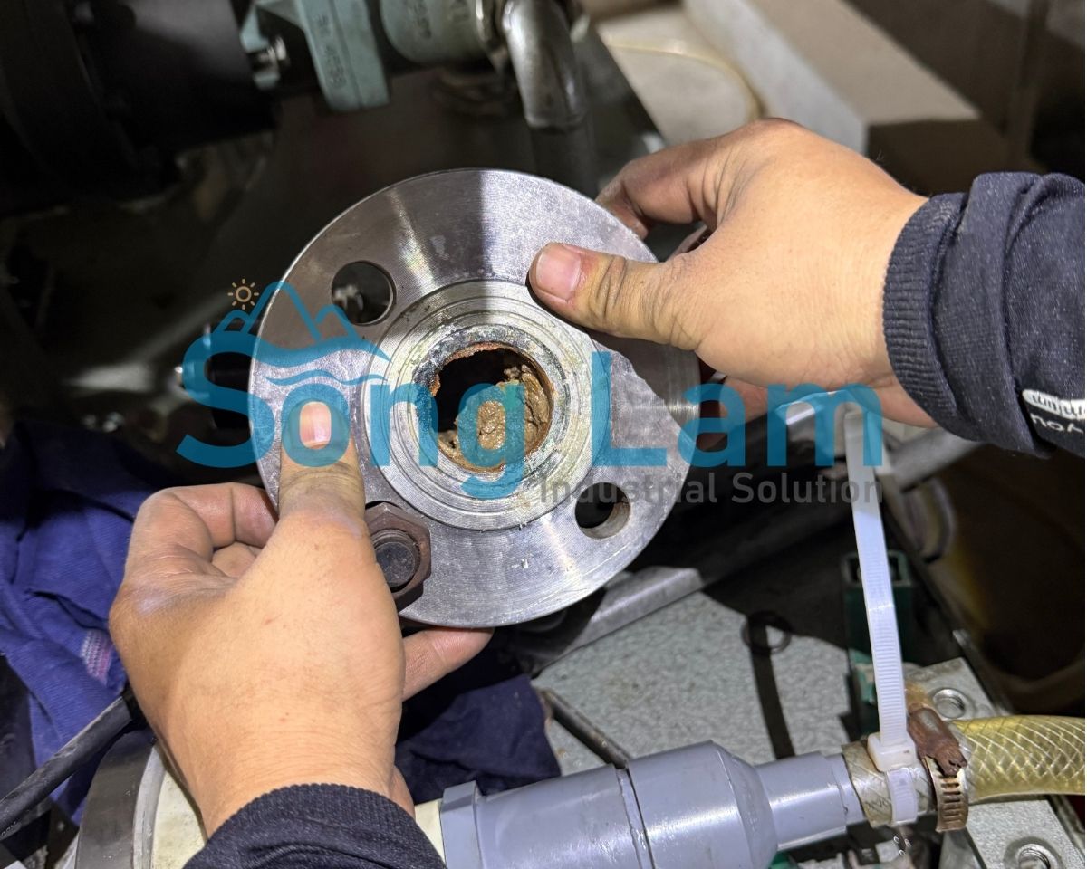 Thiết bị trao đổi nhiệt hàn kín bị đóng cặn sau thời gian vận hành